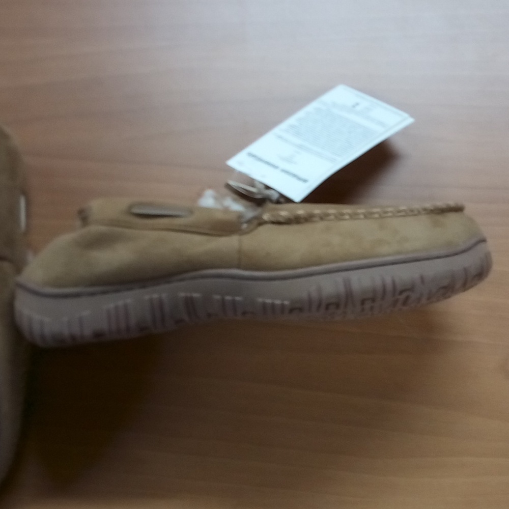 Amazon essentials slippers - Picture 5 of 5